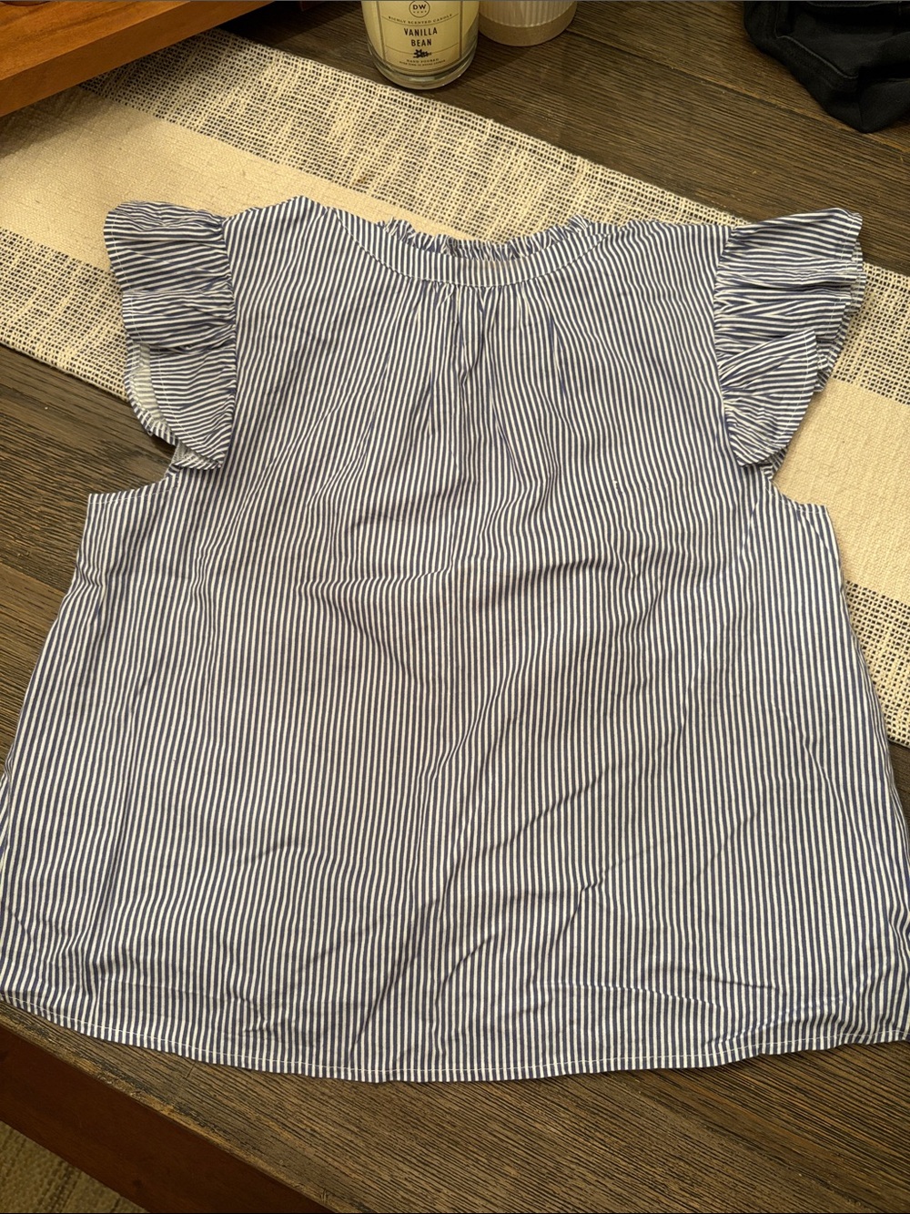 Francesca's Collections Blue & White Striped Flutter Sleeve Camisole